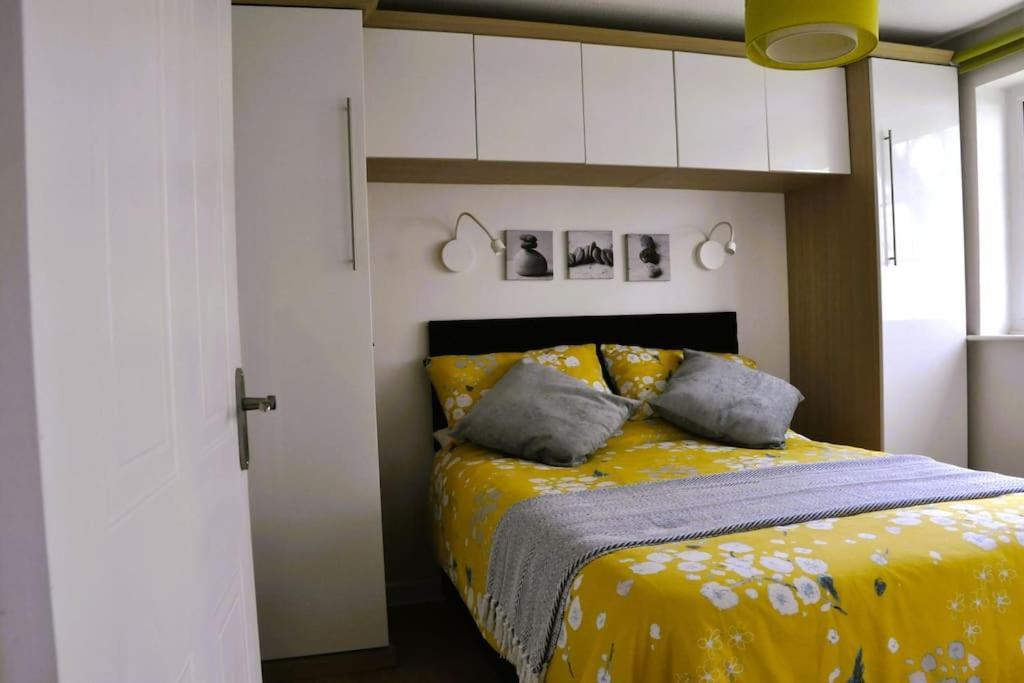 Ocean Breeze, Gower Holiday Village. Allows Dogs 스완지 외부 사진